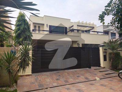 1 Kanal SOLID WELL MANTANED HOUSE for Sale At Prime Location In DHA Phase 2 DHA Phase 2