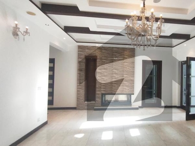 1 KANAL STUNING HOUSE FOR RENT IN DHA PHASE 5 DHA Phase 5