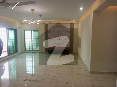 10 MARLA 3 BEDROOMS APARTMENT AVAILABLE FOR RENT Askari 11 Sector D