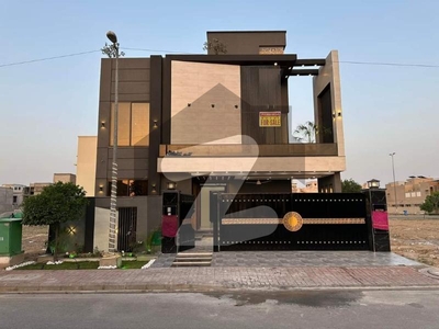 10 Marla Architecture Designer House Available For Sale Bahria Town Talha Block