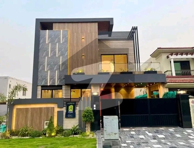 10 Marla Brand New House Available For Rent Bahria Town Phase 8