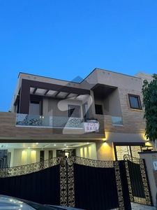 10 MARLA BRAND NEW HOUSE FOR SALE ON PRIME LOCATION OF THE BLOCK Bahria Town Sector B