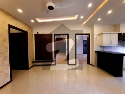 10 Marla House For Sale At Very Ideal Location In Bahria Town Lahore Bahria Town Sector E