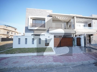 10 Marla Owner Made House For Sale Bahria Town Phase 8 Sector F-1