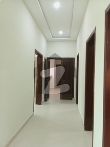 10 MARLA PRIME LOCATION APARTMENT AVAILABLE FOR RENT Askari 11 Sector B Apartments