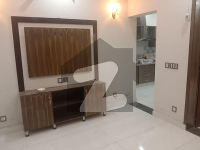 10 marla upper portion for rent in sector e bahria town lahore Bahria Town Sector E