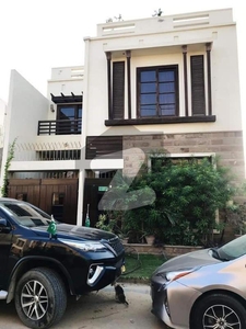 100Yds Bungalow Available Near Fatima Masjid 4 Bedrooms Tile Floor 1 Car Parking For Sale DHA Phase 7 Extension