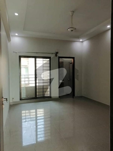 12 MARLA 4BED ROOM APARTMENT AVAILABLE FOR RENT NEAR MCDOWNLDS IN ASKARI 11 Askari 11