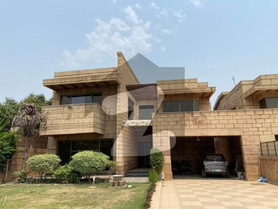 32 Marla Meadows Villa For Rent In Bahria Town Lahore Bahria Town Meadows Villas