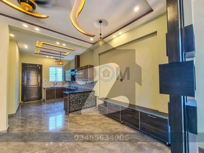 5 Marla beautiful house for rent in bahria Town Phase 8 Bahria Town Phase 8
