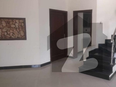 5 MARLA FULL HOUSE FOR RENT WITH 3 BEDS AND DOUBLE KITCHEN DHA 11 Rahbar