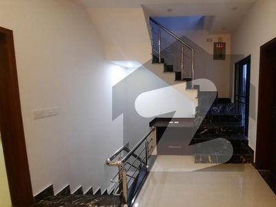5 Marla House For Rent At Very Ideal Location In Bahria Town Lahore Bahria Town Sector D