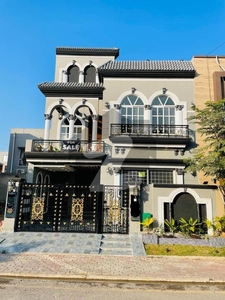5 MARLA HOUSE FOR SALE IN BAHRIA TOWN LAHORE Bahria Town Sector D