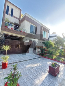 5 Marla House On Hottest Location Near To Mcdonalds For Sale In CC Block Bahria Town Sector D