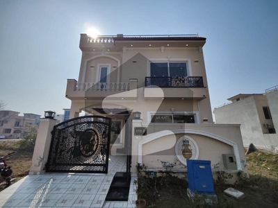 7 Marla Slightly Used House All Facilities Available For Sale In Bankers Co - Operative Housing Society Lahore Bankers Co-operative Housing Society