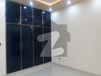 A 7 Marla Lower Portion In Lahore Is On The Market For rent Gulshan-e-Ravi Block E