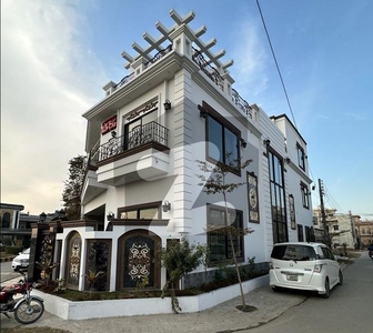 A Corner 8 Marla House In Lahore Is On The Market For sale Bismillah Housing Scheme Block B