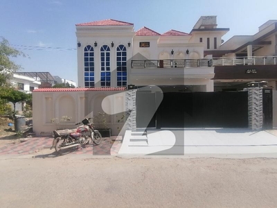Aesthetic House Of 13 Marla For Sale Is Available Wapda Town Phase 1 Block D