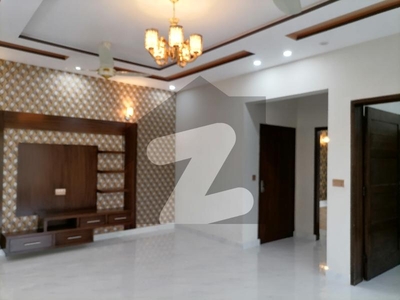 Bahria Town - Sector C House For rent Sized 5 Marla Bahria Town Sector C