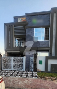 BRAND NEW 5 MARLA HOUSE VERY BEAUTIFUL HOUSE AT VERY REASONABLE PRICES Bahria Orchard