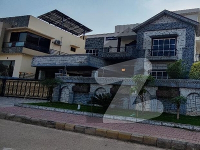 Brand New Designer House Available For Rent Bahria Town Phase 8 Block A