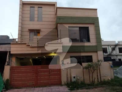 ELEGANT 7 MARLA HOUSE FOR SALE Bahria Town Phase 8 Abu Bakar Block