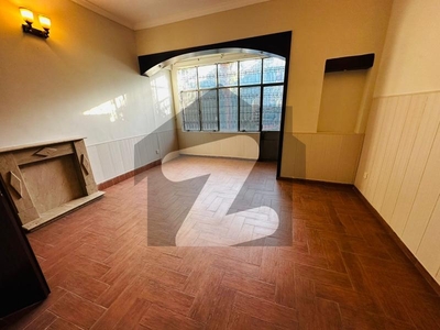 F-8 House for sale 2 kanal extraland F-8