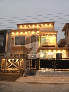 Facing Park 10 Marla House with beautiful front elevation available for sale in Central Park Housing Scheme main Ferozepur Road Lahore Central Park Housing Scheme