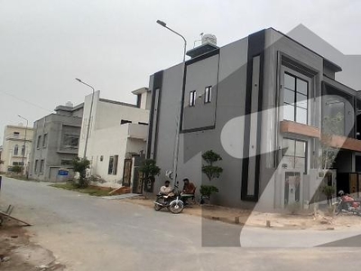 Facing Park 5 Marla House Situated In Park View City - Jade Extension Block For sale Park View City Jade Extension Block