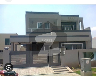 *G,8 12 MARLA CORNER FULL HOUSE FOR RENT EXTRA LAND,5 BED ATTACHED BATH 2 KITCHEN 2 DD MARBLE FLOOR BEST LOCATION NAYER TO PARK MOSQUE MARKET RENT DEMAND 5:LAC* G-8