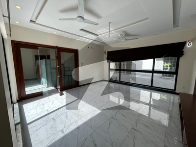 Lake City, 1 KANAL HOUSE UPPER PORTION FOR RENT Lake City Sector M-3