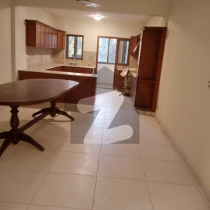 Prime Location 2200 Square Feet Flat In Clifton - Block 2 Is Best Option Clifton Block 2