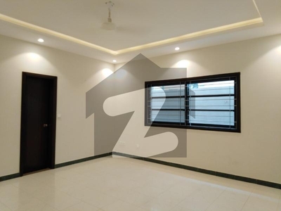 Prime Location In DHA Phase 5 500 Square Yards House For rent DHA Phase 5