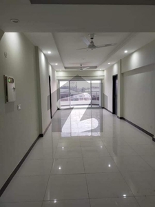 Three Bed Apartment Available For Sale In Green Line Tower Capital Residencia Capital Residencia