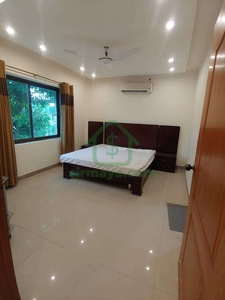 1 Fully Furnished Room For Rent In Gulberg 2 Main Market Lahore