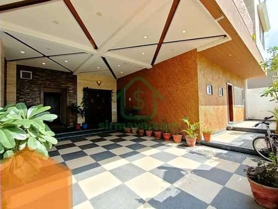 1 Kanal House For Sale In Model Town Lahore