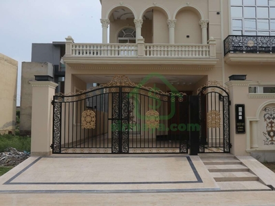 10 Marla House For Sale In Izmir Town Lahore
