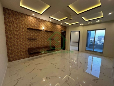 10 Marla Luxury House For Sale In State Life Society Lahore