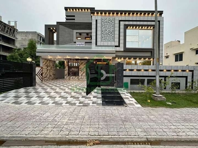 13 Marla House For Sale In Bahria Town Lahore
