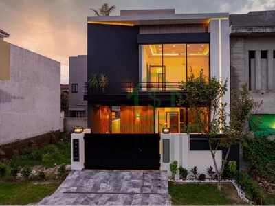 5 Marla Luxurious House For Sale In Dha Phase 9 Town Lahore