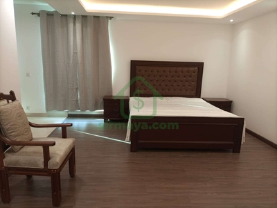 563 Sqft Furnished Studio Apartments For Rent In Goldcrest Mall And Residency Dha Phase 4 Lahore