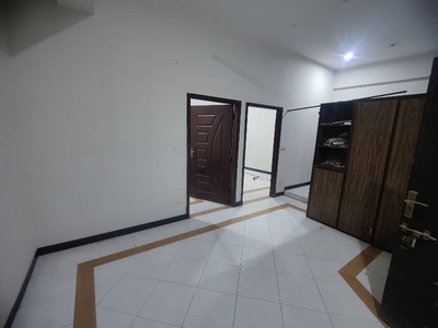 Investor Prime Apartment Available For Sale In E-11/4 Need Money