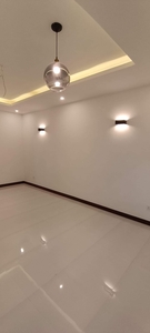 250 Yd² House for Rent In Clifton Block 5, Karachi