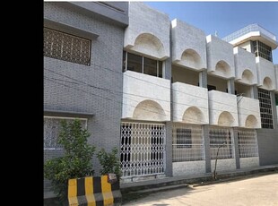 21 Marla New Dbl Storey Beautiful House At MODEL TOWN For Sale
