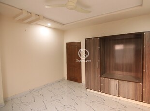 5 Marla Flat for Sale In Canal Villas, Faisalabad