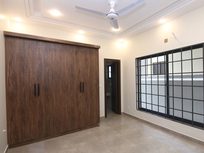 10 Marla house for sale In Bahria Town Phase 7, Rawalpindi