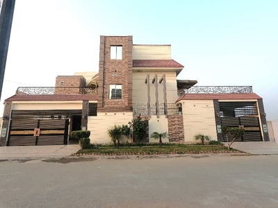 Corner House 16 Marla For sale In Pakistan Medical Housing Society