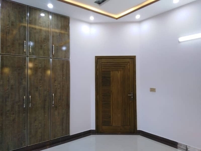 In Al-Noor Orchard House For sale Sized 5 Marla