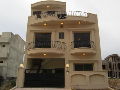10 Marla House For Sale In Askari 10 - Sector E