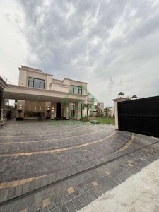 2 Kanal Stylish House For Sale In Dha Phase 8 Park View Lahore